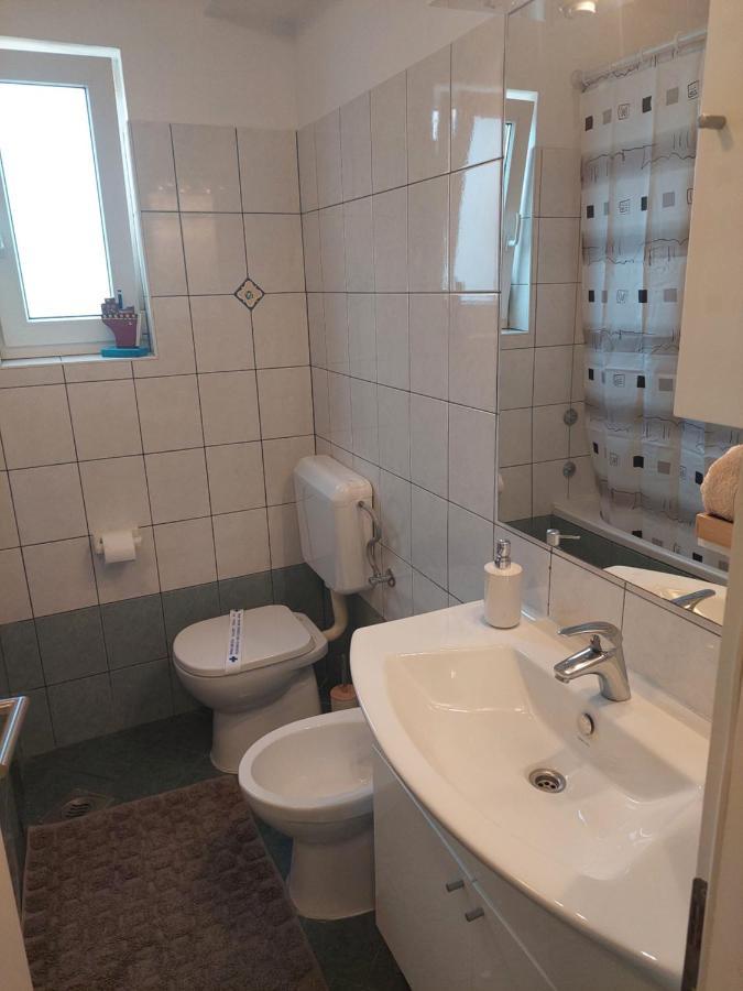 Apartmani Basioli 扎达尔 外观 照片